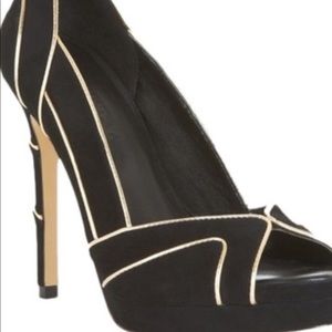 BCBG Black pump